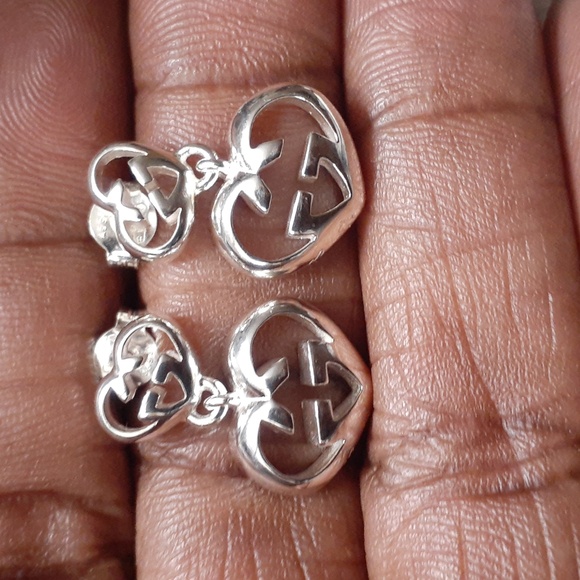 GUCCI STERLING SILVER HEART LOGO EARRINGS NIB - Picture 6 of 8